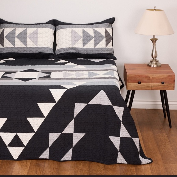 Pendleton Full-Queen Shadow Peak Pieced Quilt Set Black & White Geometric Print - Picture 1 of 2